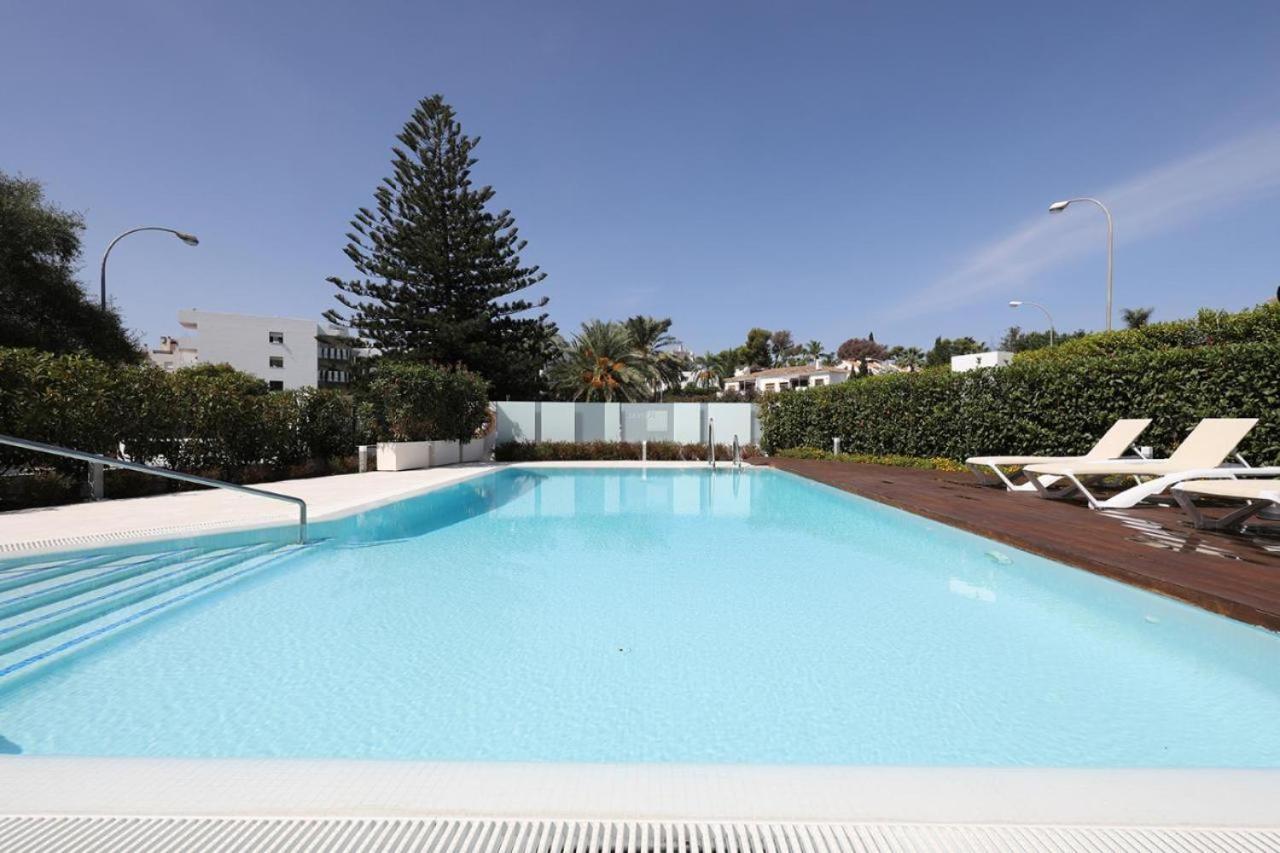Sweet Inn - Royal Banus Marbella Exterior photo